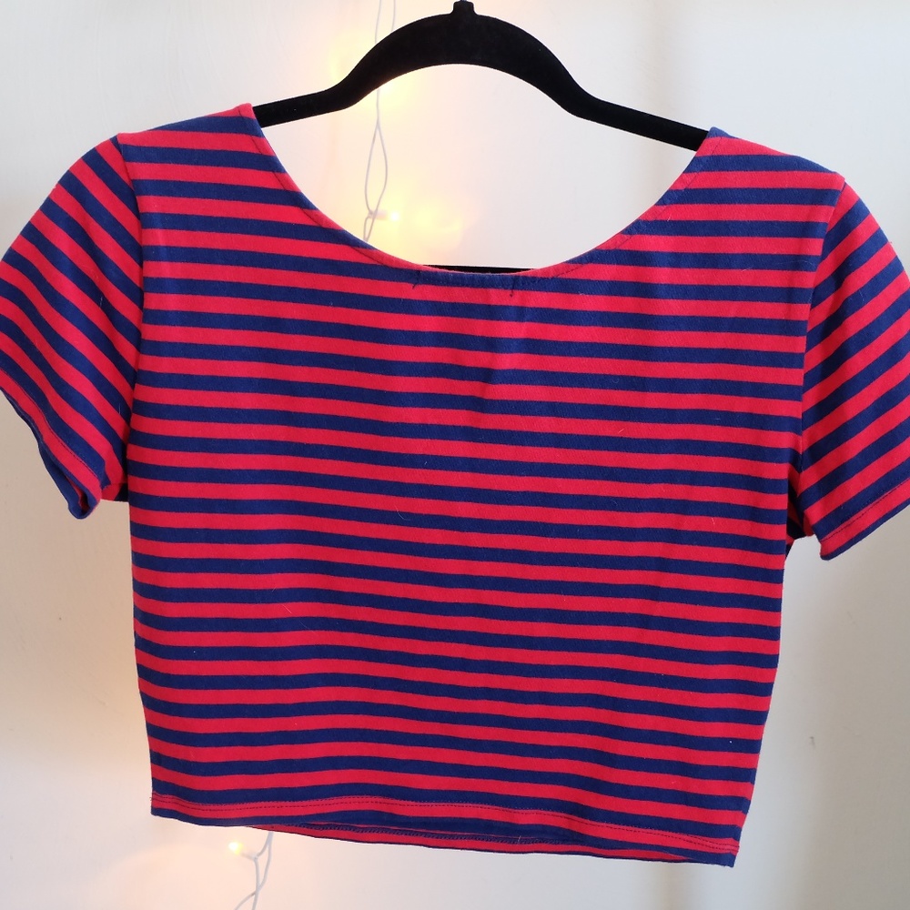 Forever 21 - Picture 2 of 6